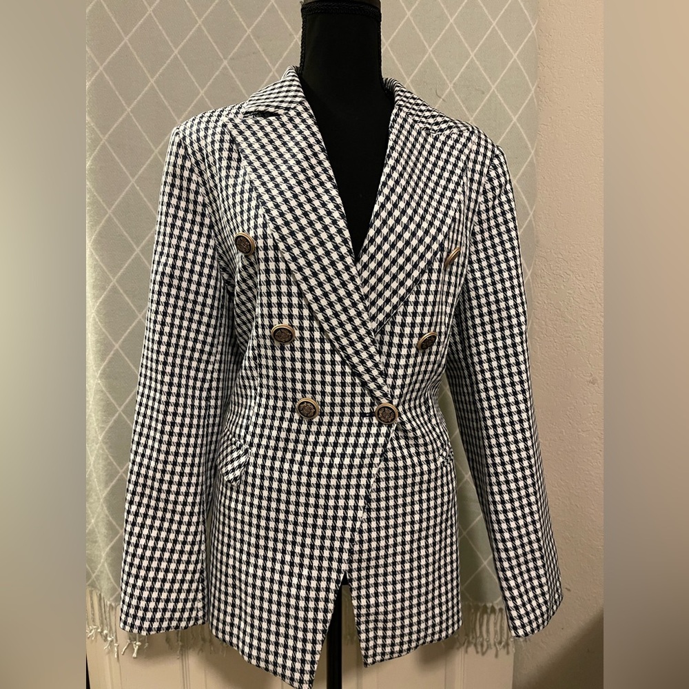NWOT  Amazon navy blazer